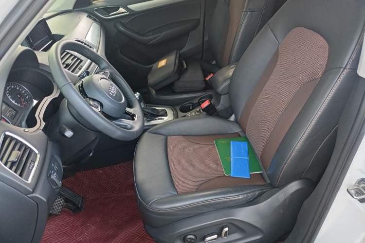 Used Audi Q3 2018 30th Anniversary Edition 30 TFSI Fashion Model Left Front Seat