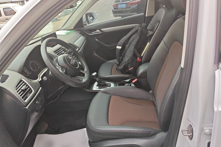 Used Audi Q3 2018 30th Anniversary Edition 30 TFSI Fashion Model Left Front Seat