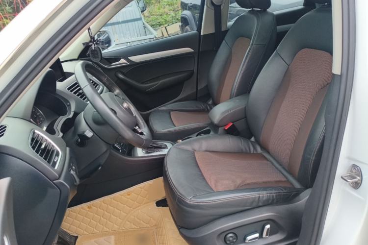 Used Audi Q3 2018 30th Anniversary Edition 30 TFSI Fashion Model Left Front Seat