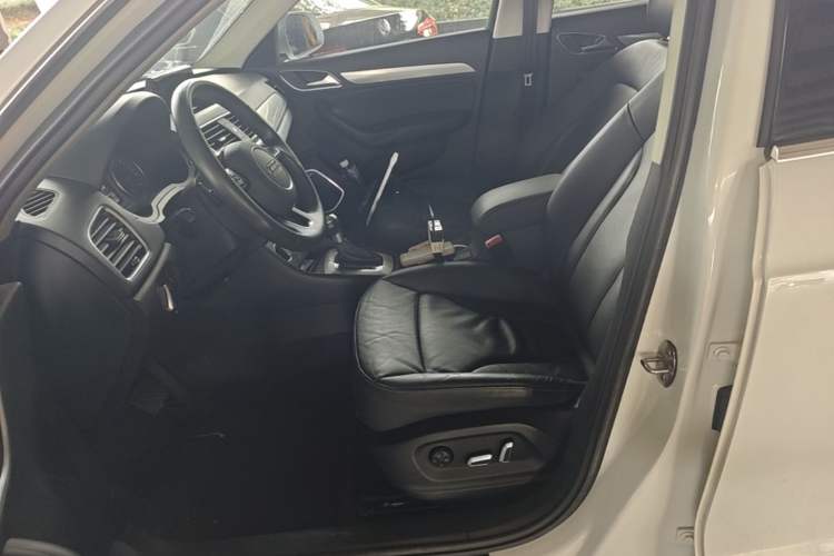 Used Audi Q3 2018 30th Anniversary Edition 30 TFSI Style Model Left Front Seat