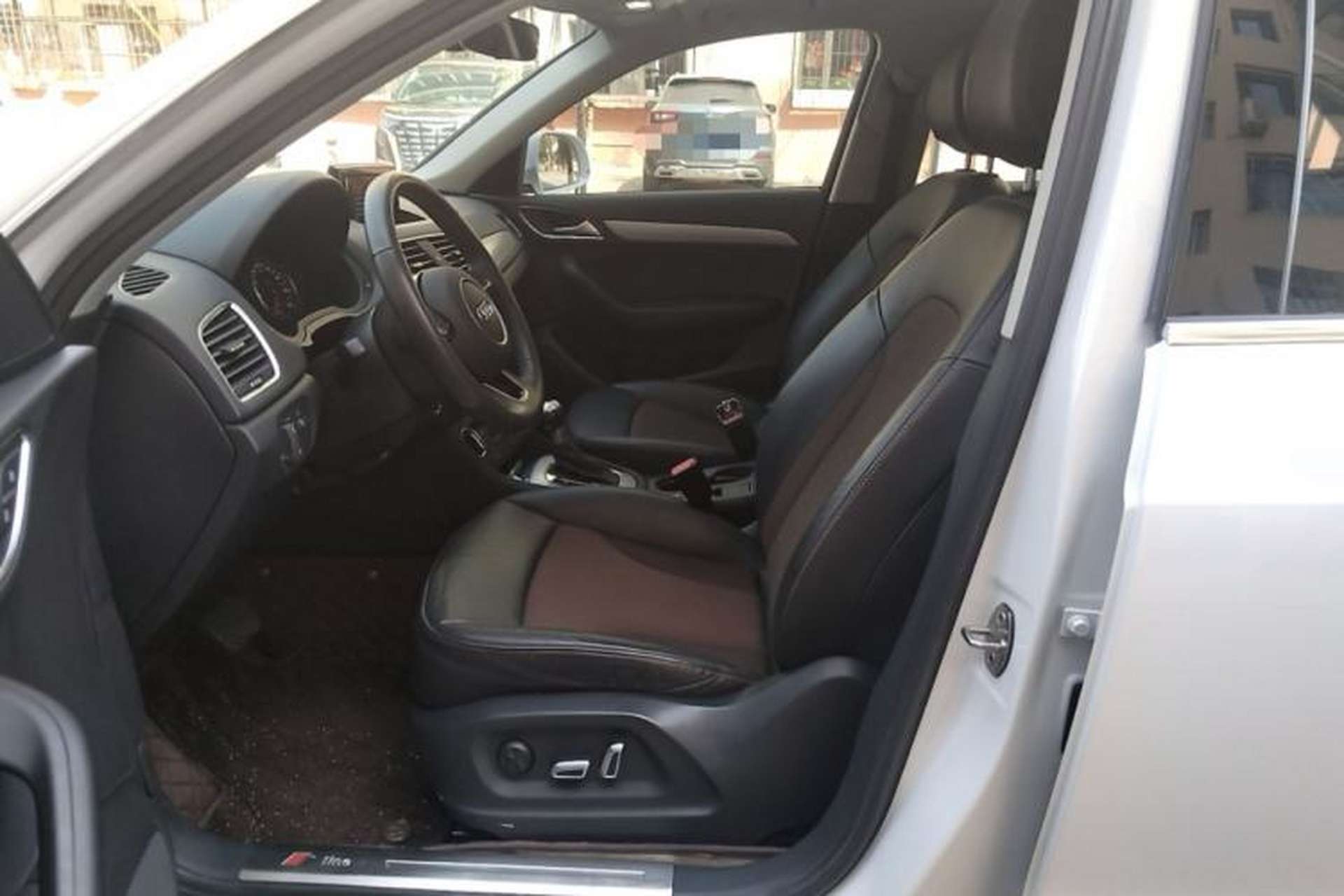 Used Audi Q3 2018 30th Anniversary Edition 30 TFSI Fashion Model Left Front Seat
