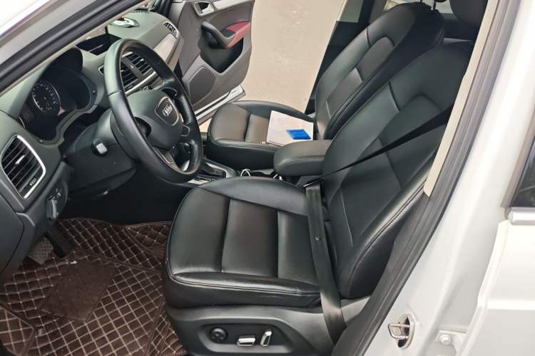 Used Audi Q3 2018 30th Anniversary Edition 30 TFSI Standard Model Left Front Seat