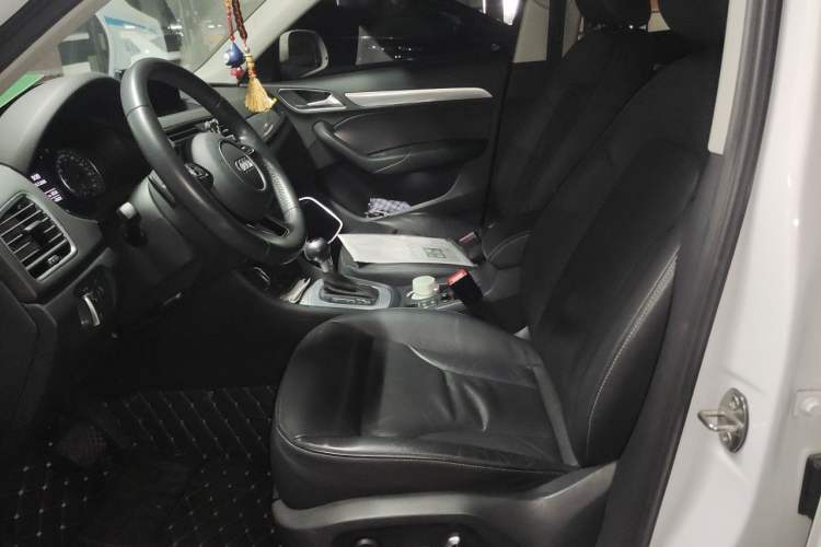 Used Audi Q3 2018 30th Anniversary Edition 30 TFSI Style Model Left Front Seat