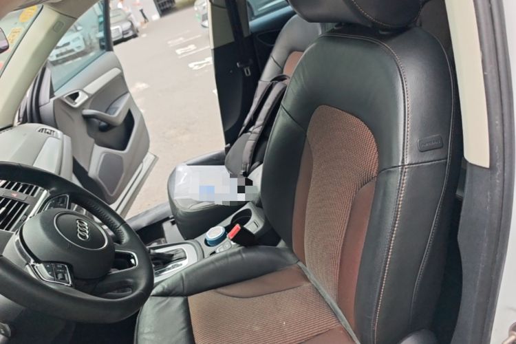 Used Audi Q3 2018 30th Anniversary Edition 30 TFSI Fashion Model Left Front Seat