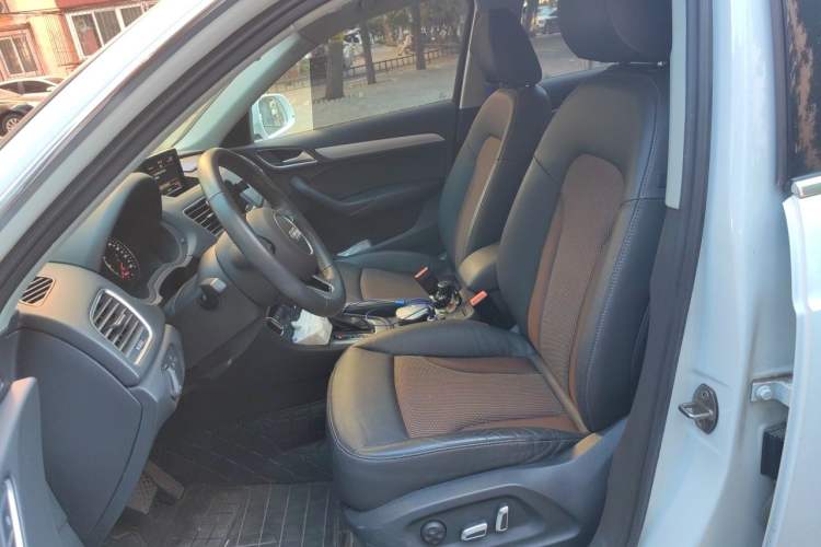 Used Audi Q3 2018 30th Anniversary Edition 35 TFSI Fashion Model Left Front Seat