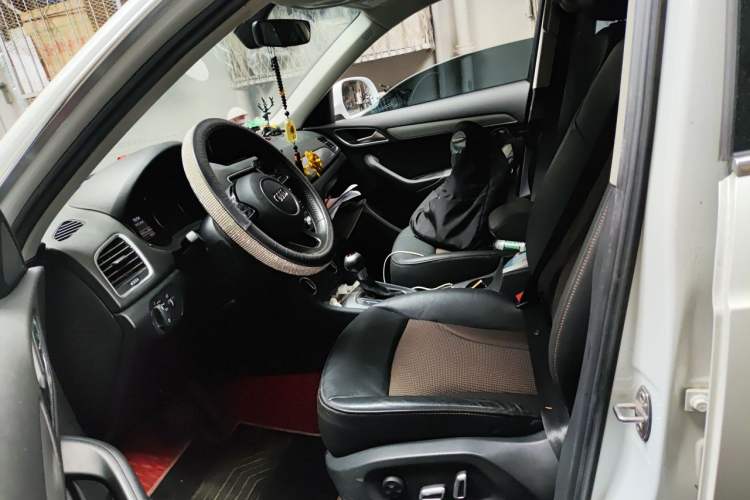 Used Audi Q3 2018 30 TFSI Fashion Edition Collector's Version Left Front Seat