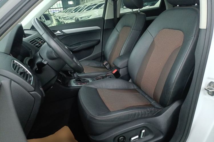Used Audi Q3 2018 30th Anniversary Edition 30 TFSI Fashion Model Left Front Seat