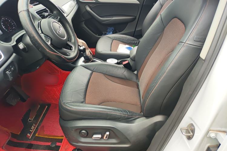 Used Audi Q3 2018 30th Anniversary Edition 30 TFSI Fashion Model Left Front Seat