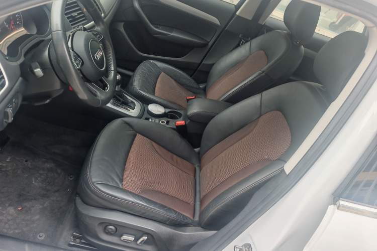 Used Audi Q3 2018 30th Anniversary Edition 35 TFSI Fashion Model Left Front Seat