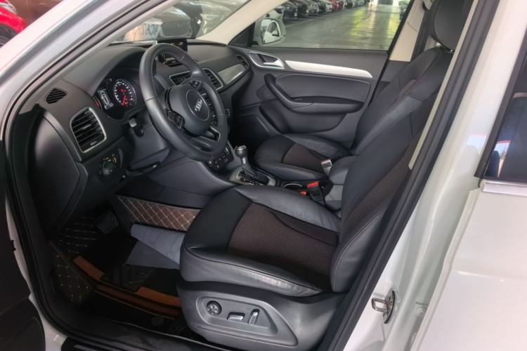 Used Audi Q3 2018 30th Anniversary Edition 30 TFSI Fashion Model Left Front Seat
