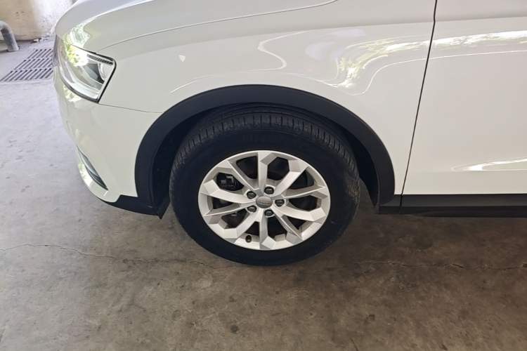 Used Audi Q3 2018 30th Anniversary Edition 30 TFSI Standard Model Left Front Wheel Hub