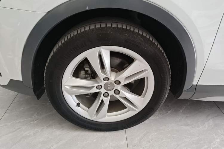 Used Audi Q3 2018 30th Anniversary Edition 30 TFSI Style Model Left Front Wheel Hub