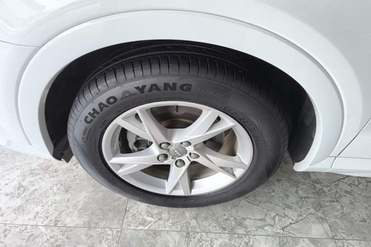Used Audi Q3 2018 30th Anniversary Edition 30 TFSI Fashion Model Left Front Wheel Hub