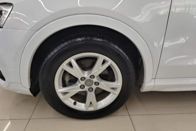 Used Audi Q3 2018 30th Anniversary Edition 35 TFSI Fashion Model Left Front Wheel Hub