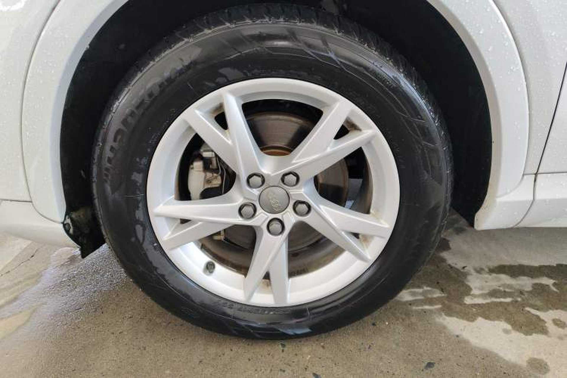 Used Audi Q3 2018 30th Anniversary Edition 30 TFSI Fashion Model Left Front Wheel Hub