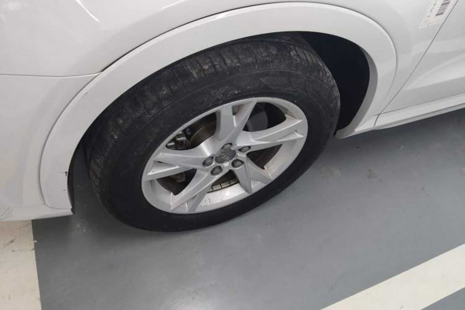 Used Audi Q3 2018 30th Anniversary Edition 30 TFSI Fashion Model Left Front Wheel Hub
