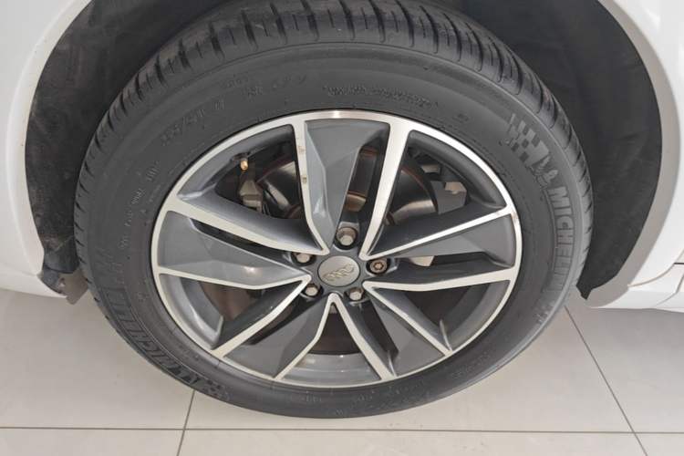 Used Audi Q3 2018 30th Anniversary Edition 35 TFSI Fashion Model Left Front Wheel Hub