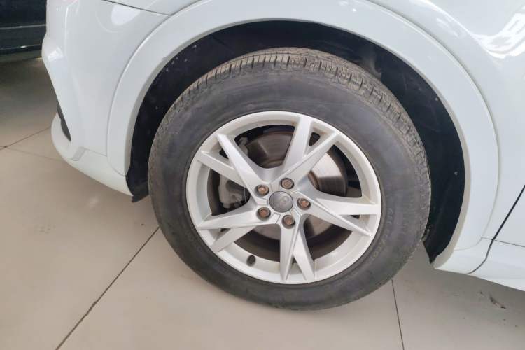 Used Audi Q3 2018 30th Anniversary Edition 35 TFSI Fashion Model Left Front Wheel Hub