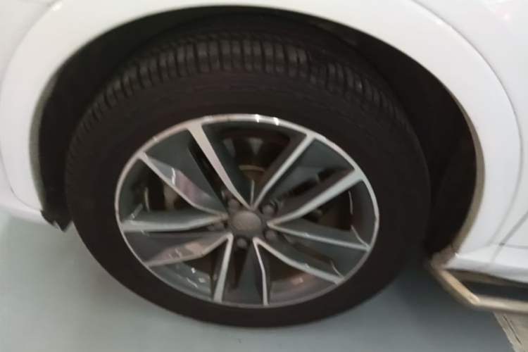 Used Audi Q3 2018 30 TFSI Fashion Edition Collector's Version Left Front Wheel Hub