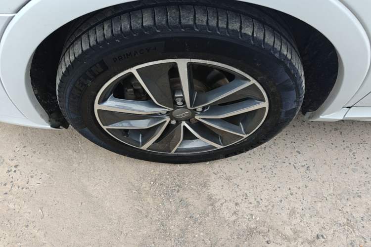Used Audi Q3 2018 30th Anniversary Edition 35 TFSI Sport Model Left Front Wheel Hub
