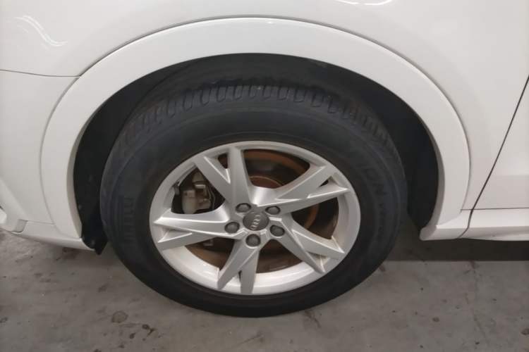Used Audi Q3 2018 30th Anniversary Edition 35 TFSI Fashion Model Left Front Wheel Hub