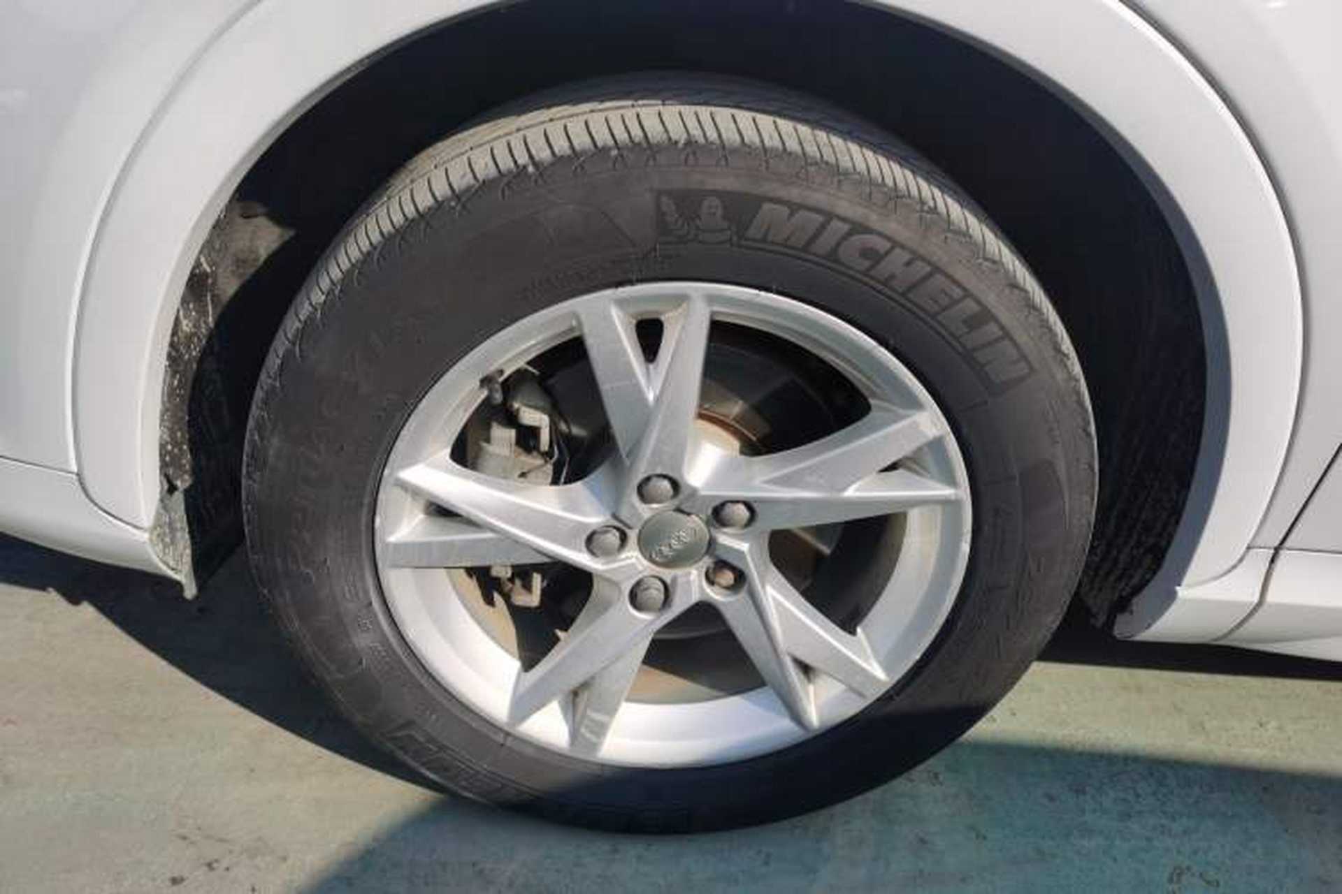 Used Audi Q3 2018 30th Anniversary Edition 30 TFSI Fashion Model Left Front Wheel Hub