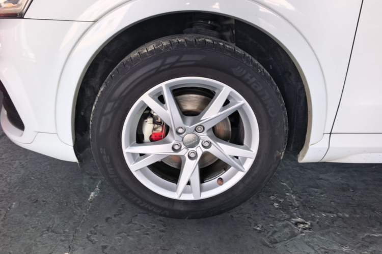 Used Audi Q3 2018 30th Anniversary Edition 30 TFSI Fashion Model Left Front Wheel Hub