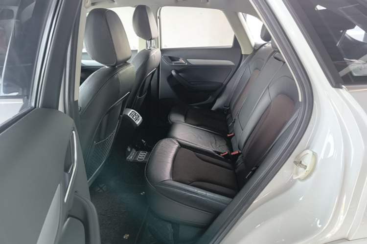 Used Audi Q3 2018 30th Anniversary Edition 30 TFSI Fashion Model Left Rear Seat