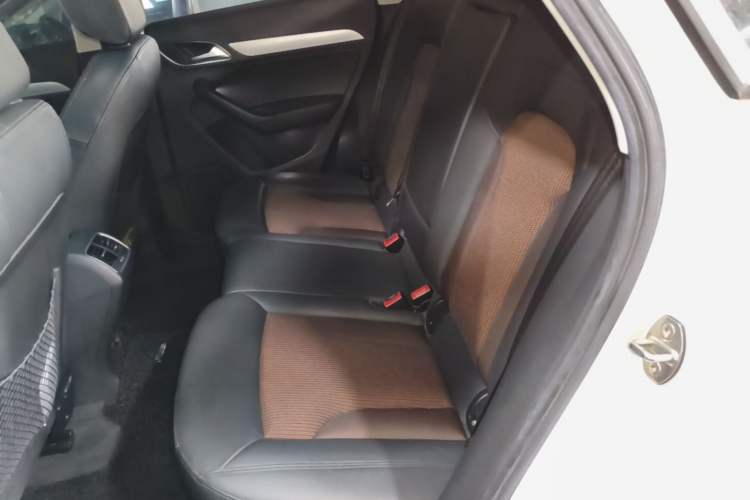 Used Audi Q3 2018 30th Anniversary Edition 30 TFSI Fashion Model Left Rear Seat