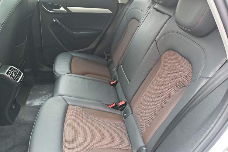 Used Audi Q3 2018 30th Anniversary Edition 30 TFSI Fashion Model Left Rear Seat