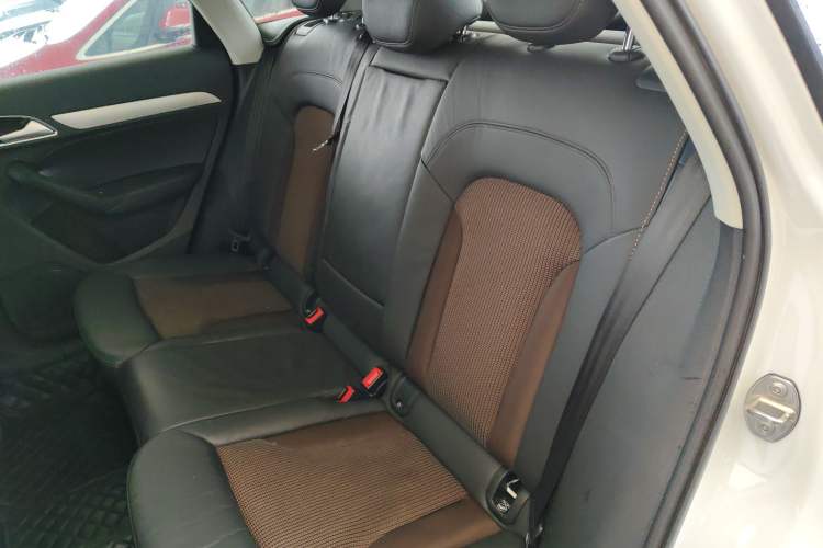 Used Audi Q3 2018 30th Anniversary Edition 30 TFSI Fashion Model Left Rear Seat