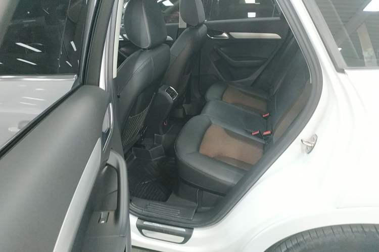 Used Audi Q3 2018 30th Anniversary Edition 30 TFSI Fashion Model Left Rear Seat
