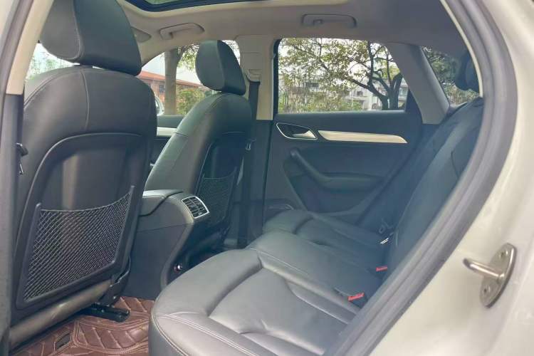 Used Audi Q3 2018 30th Anniversary Edition 30 TFSI Fashion Model Left Rear Seat