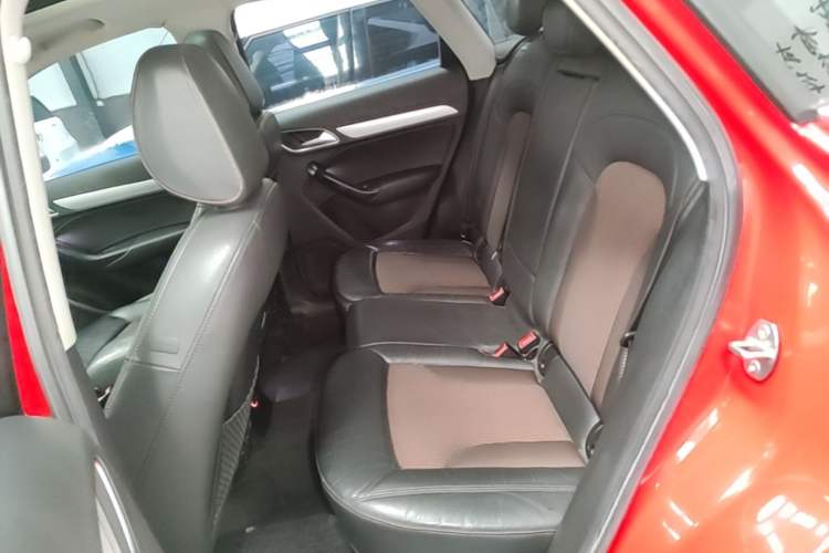 Used Audi Q3 2018 30th Anniversary Edition 30 TFSI Fashion Model Left Rear Seat