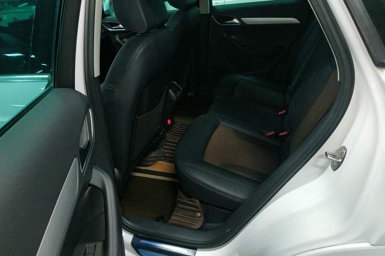 Used Audi Q3 2018 30th Anniversary Edition 30 TFSI Fashion Model Left Rear Seat