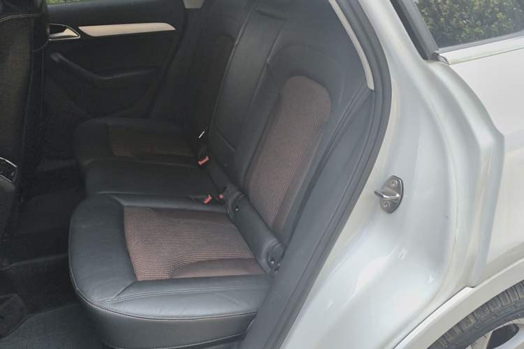 Used Audi Q3 2018 30th Anniversary Edition 30 TFSI Fashion Model Left Rear Seat
