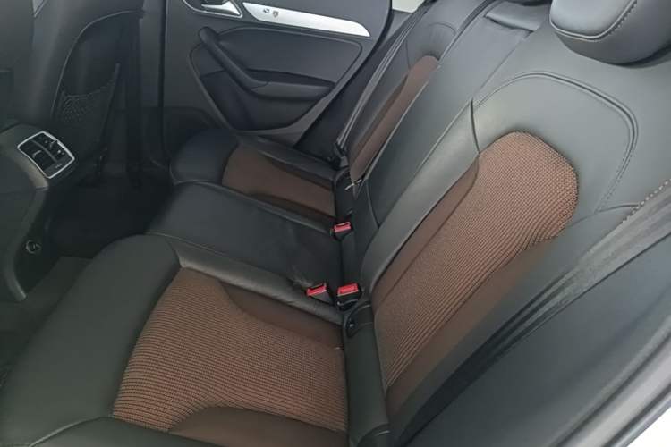 Used Audi Q3 2018 30th Anniversary Edition 30 TFSI Fashion Model Left Rear Seat