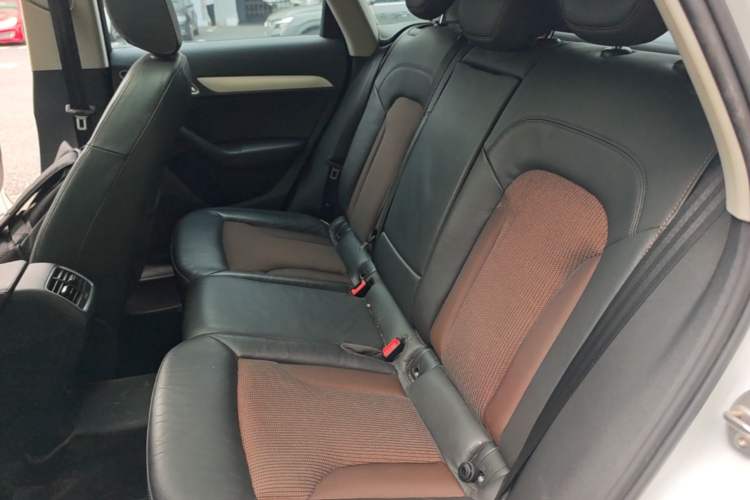 Used Audi Q3 2018 30th Anniversary Edition 30 TFSI Fashion Model Left Rear Seat