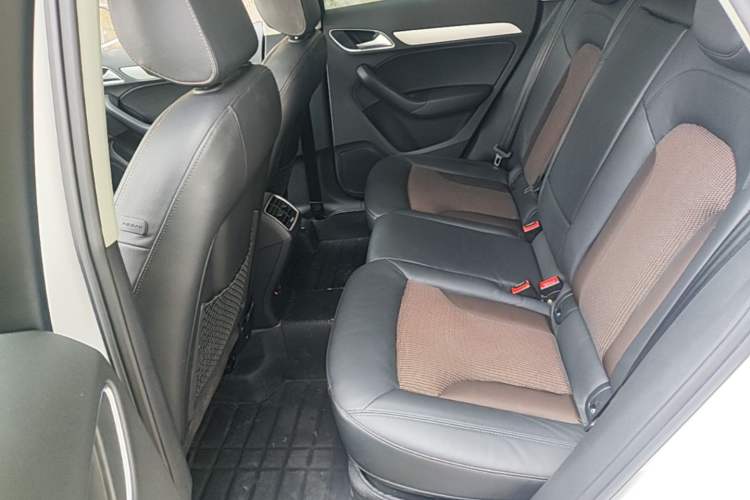 Used Audi Q3 2018 30th Anniversary Edition 30 TFSI Fashion Model Left Rear Seat