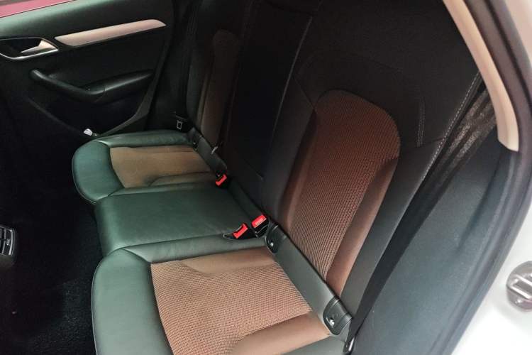 Used Audi Q3 2018 30th Anniversary Edition 30 TFSI Fashion Model Left Rear Seat