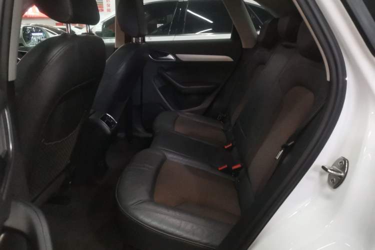 Used Audi Q3 2018 30th Anniversary Edition 30 TFSI Fashion Model Left Rear Seat