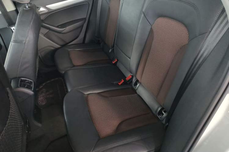 Used Audi Q3 2018 30th Anniversary Edition 30 TFSI Fashion Model Left Rear Seat