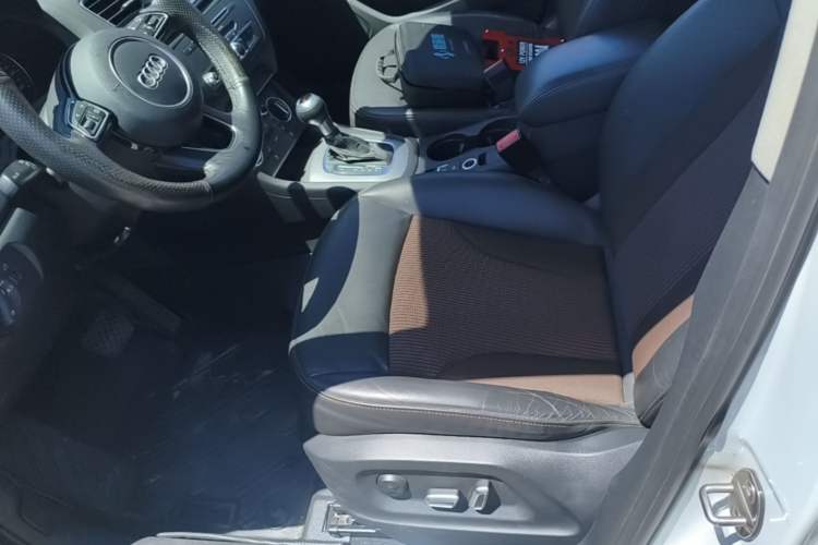 Used Audi Q3 2018 30th Anniversary Edition 30 TFSI Fashion Model Left Rear Seat