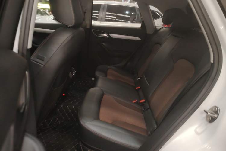 Used Audi Q3 2018 30th Anniversary Edition 30 TFSI Fashion Model Left Rear Seat