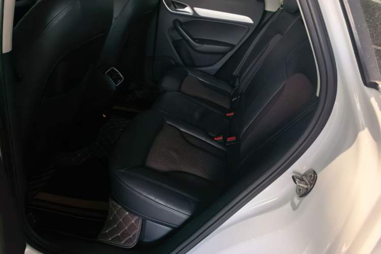 Used Audi Q3 2018 30th Anniversary Edition 30 TFSI Fashion Model Left Rear Seat