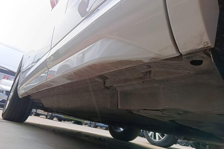 Used Audi Q3 2018 30th Anniversary Edition 35 TFSI Fashion Model Left Side Sill