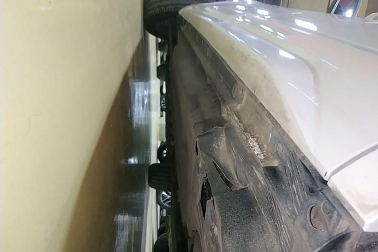 Used Audi Q3 2018 30th Anniversary Edition 30 TFSI Fashion Model Left Side Sill