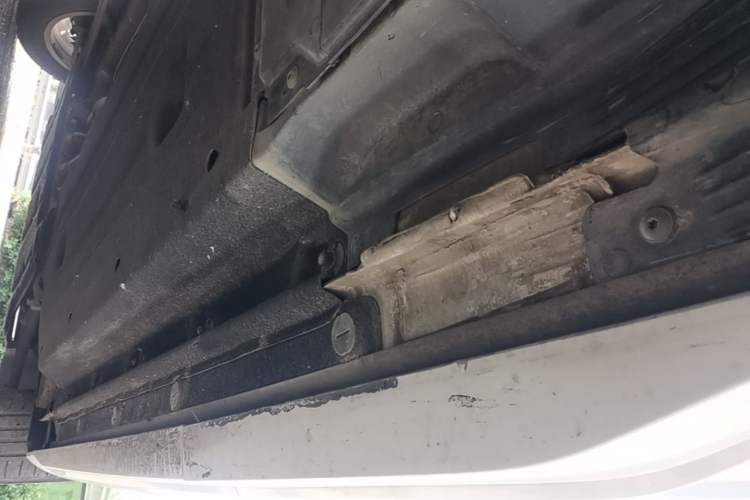 Used Audi Q3 2018 30th Anniversary Edition 30 TFSI Fashion Model Left Side Sill