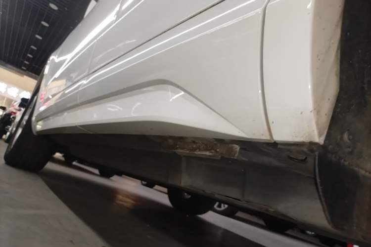 Used Audi Q3 2018 30th Anniversary Edition 35 TFSI Fashion Model Left Side Sill