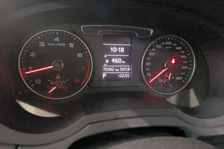 Used Audi Q3 2018 30th Anniversary Edition 30 TFSI Fashion Model Odometer Close Up